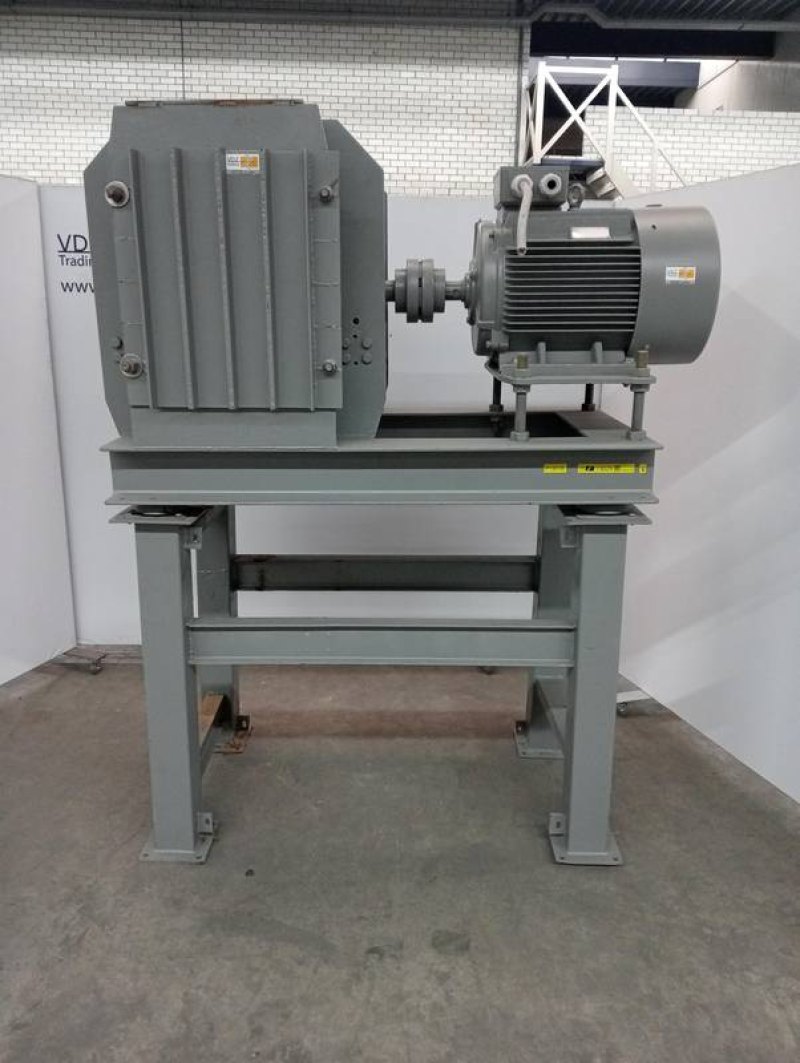 Hammer mill