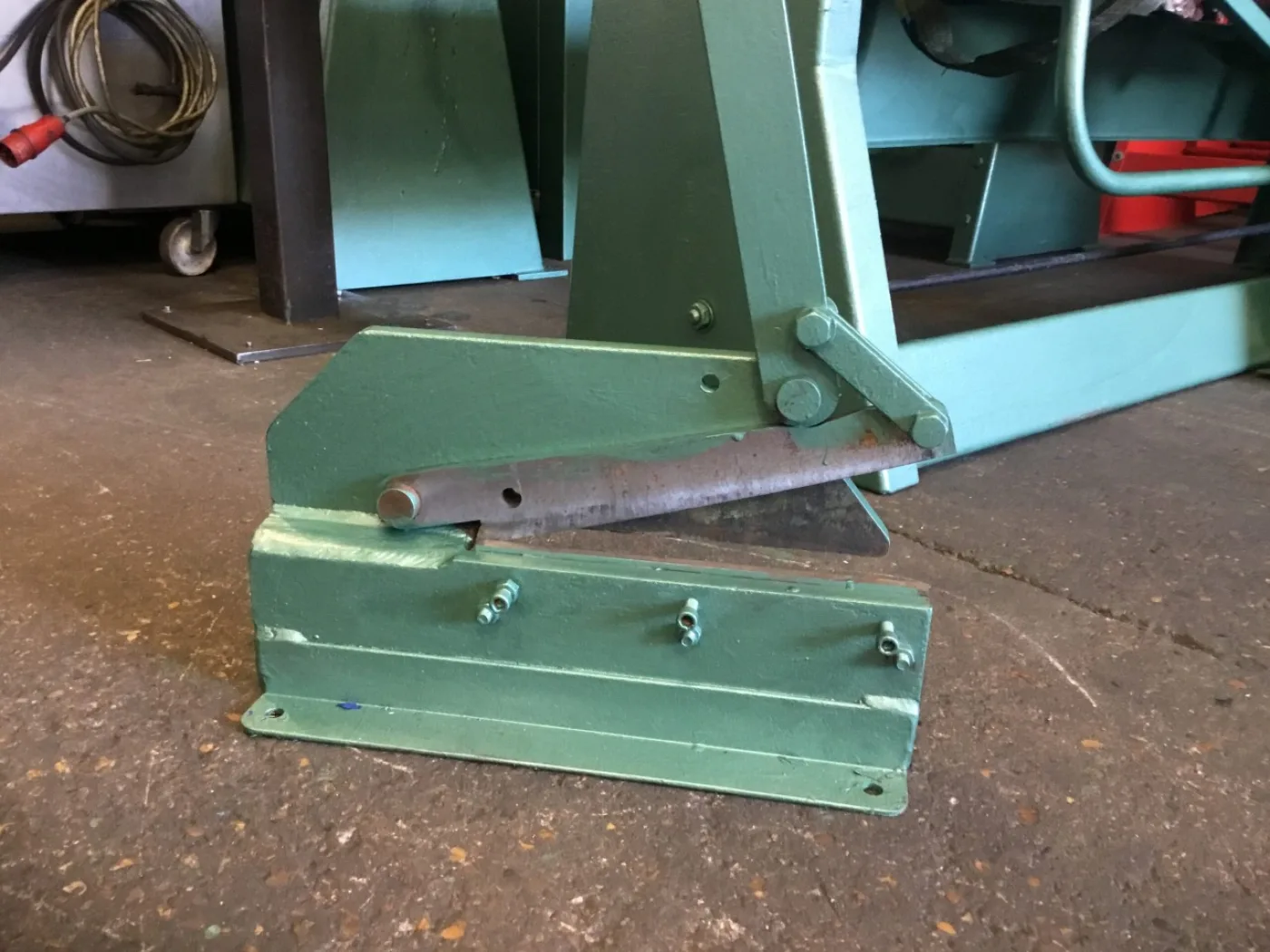 Lever Cropper/Shear 12" - WNS - W. Neal Services Ltd - 2