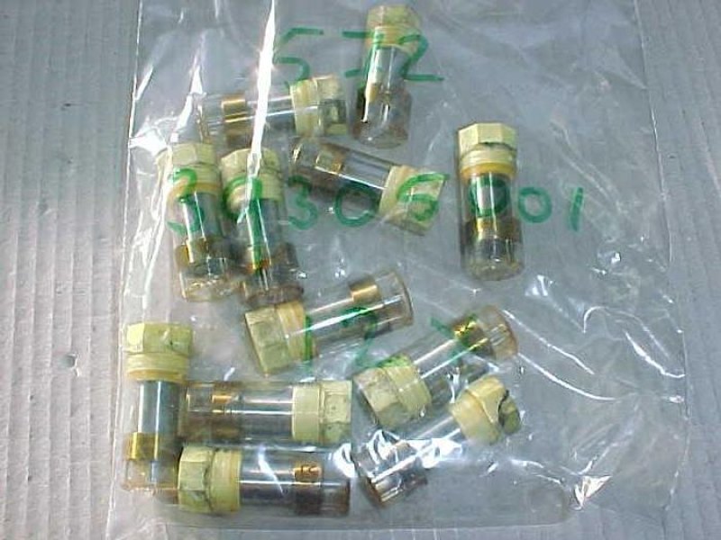 MONARK INJECTOR NOZZLE 39305001 NEW !!