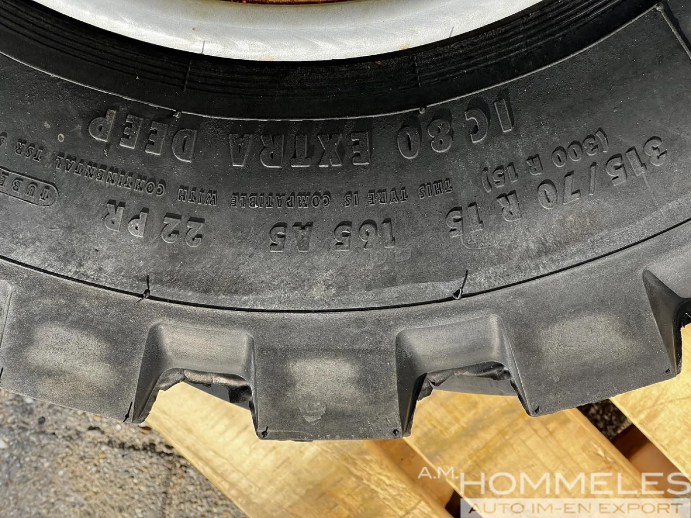 Wheel 315/70R15 (300-15) 22PR - 7