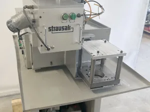 022871 - STRAUSAK 70