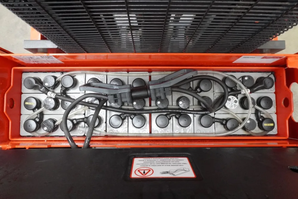 Hochhubwagen Linde L 20 4525 (2014)