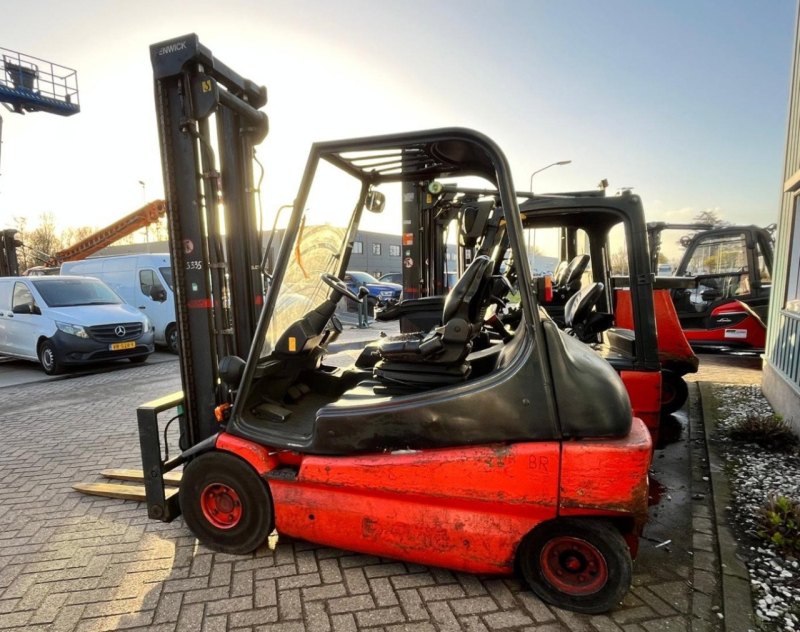 Linde E30-02