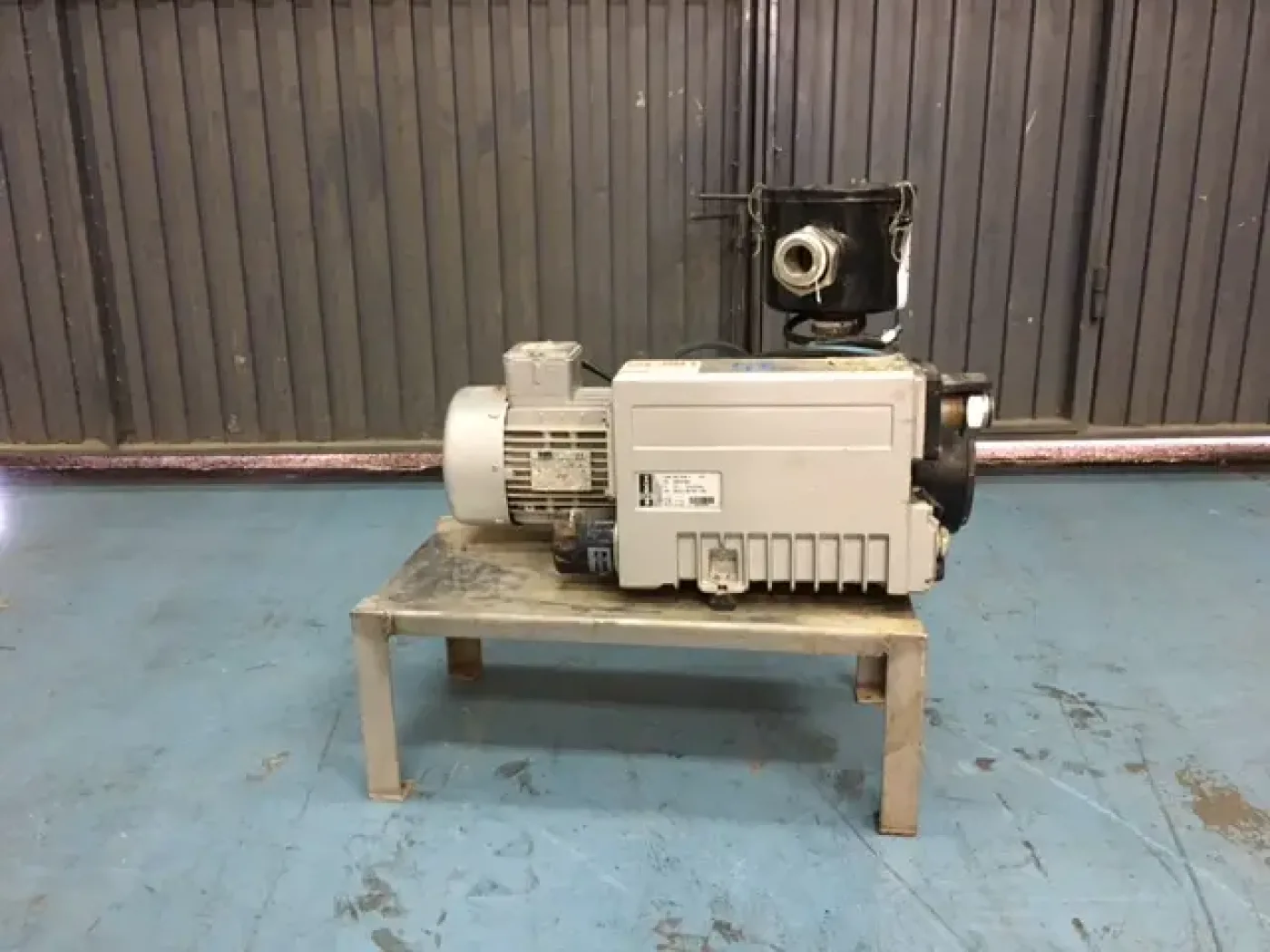 USED BUSCH RA 0040 E VACUUM PUMP - 1