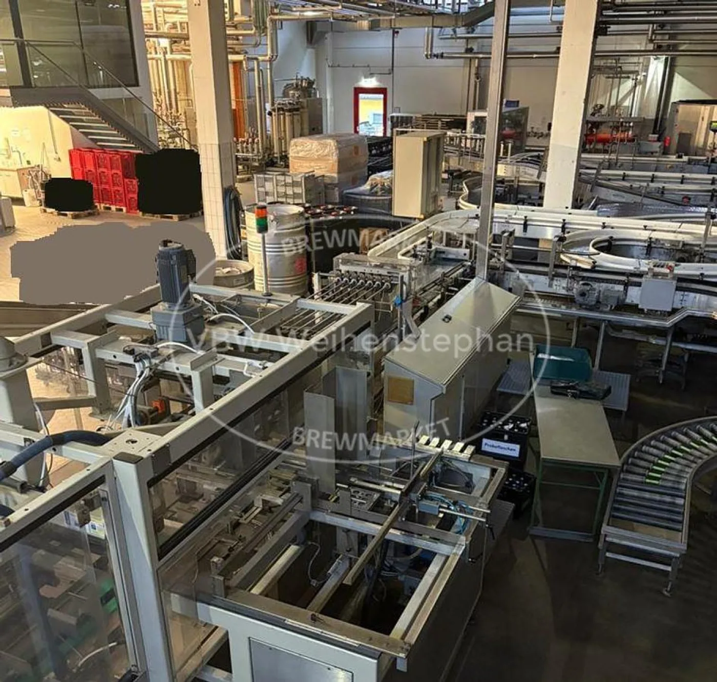 Tray packaging and shrink wrapping machine - 5