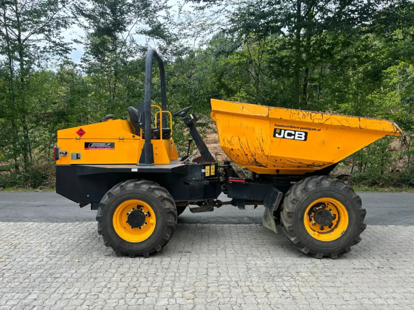 JCB - 6 TST - 3