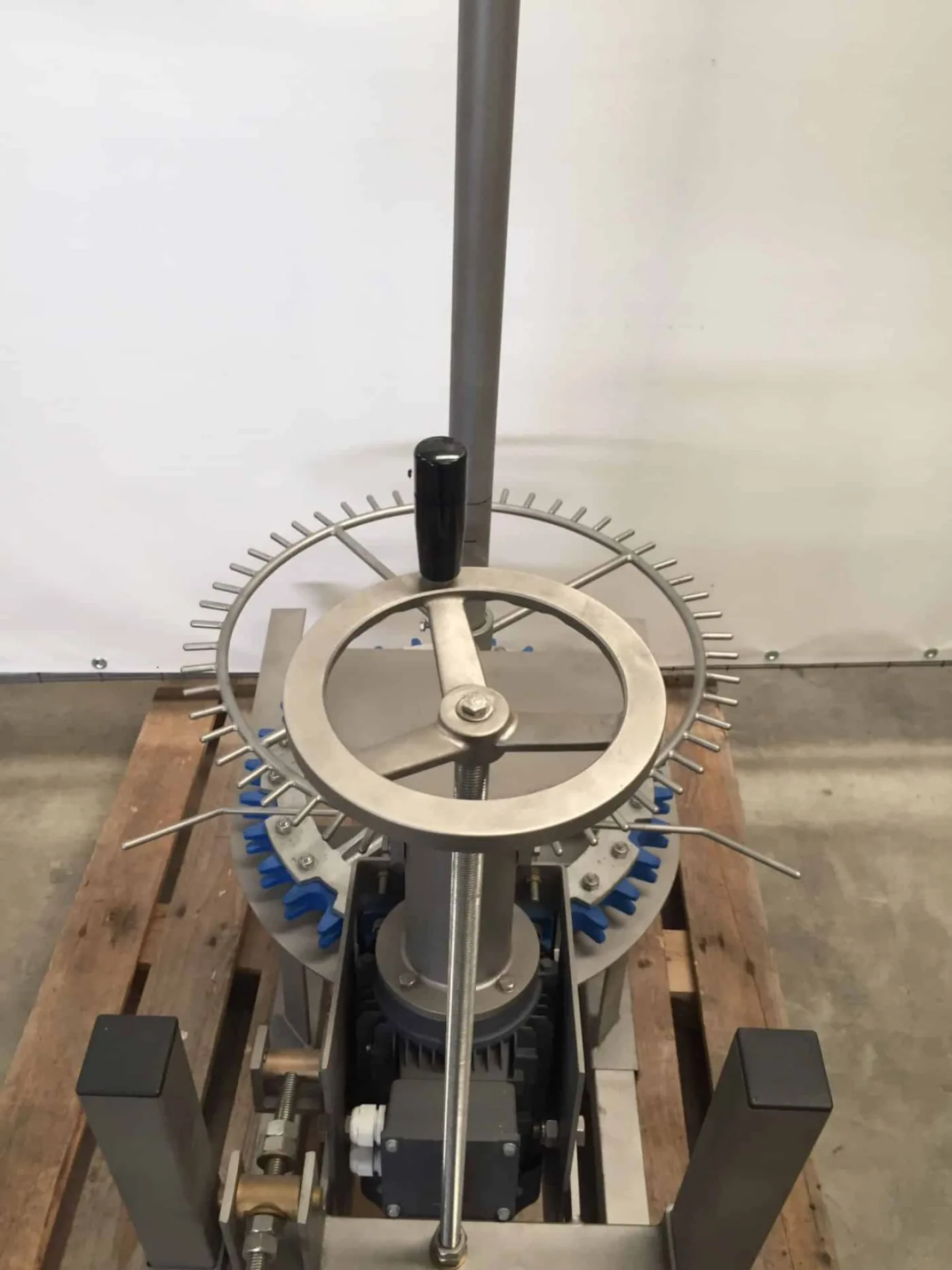 Poultry hock cutter - 4
