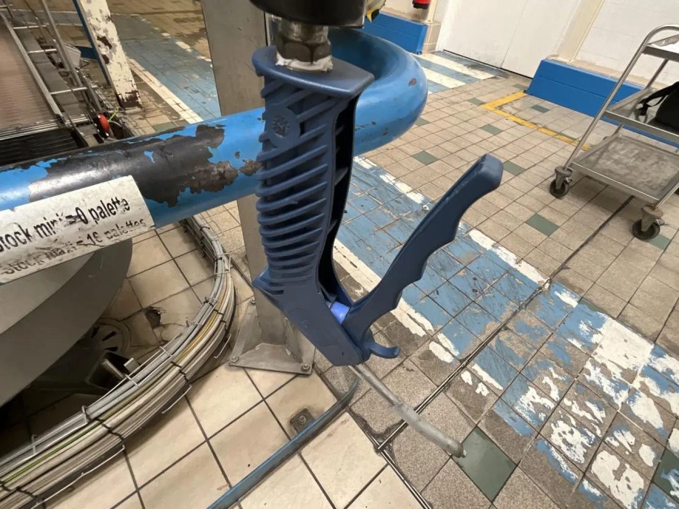 Nederman Nederman Hose Reel and Prevost Air Line Reel on Stand - 6