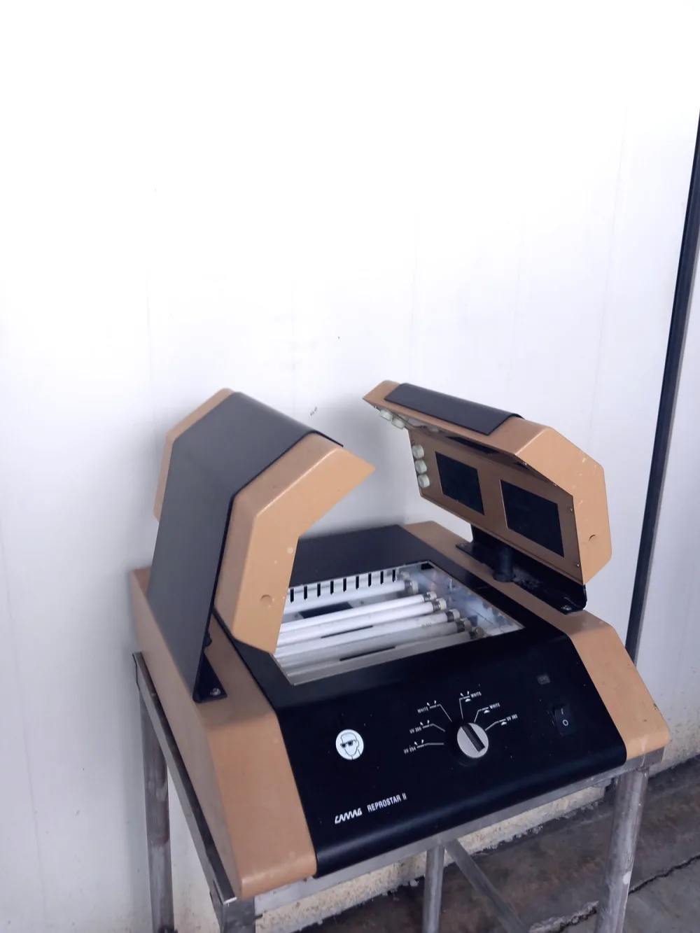 TRANSILLUMINATORE UV – CAMAG – MOD.REPROSTAR