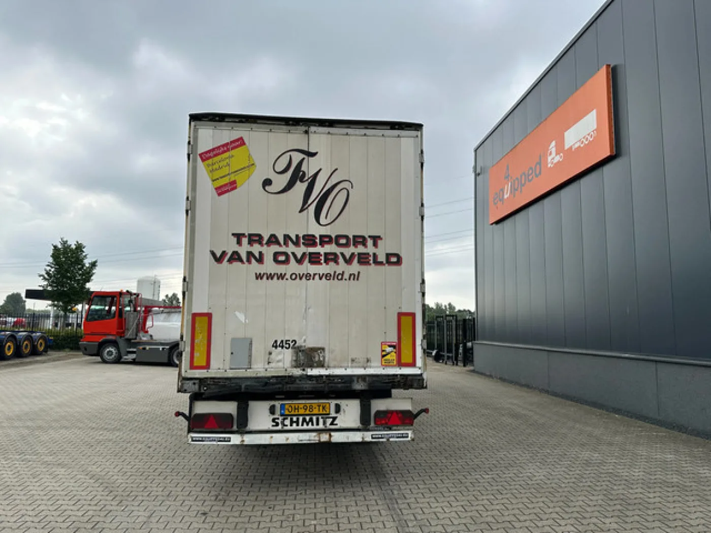 Schmitz Cargobull SKO24 / SAF DISC / 2x LIFTAXLE / GALVANIZED / NL-TRAILER - 4