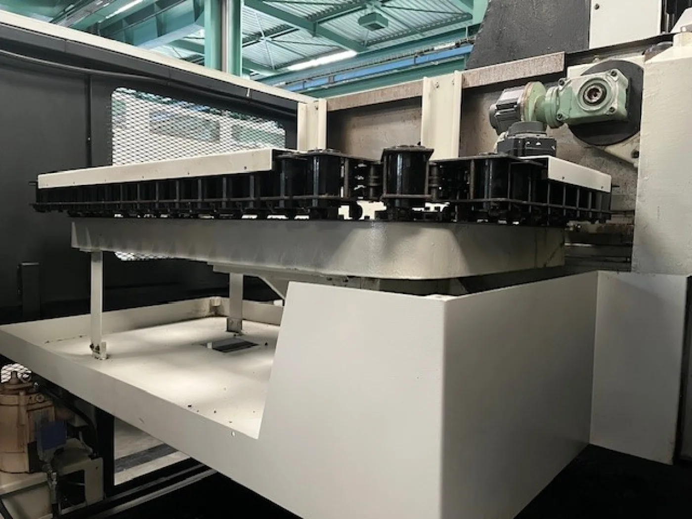 CNC Machining Center – MAZAK VTC 300 C – II - 3