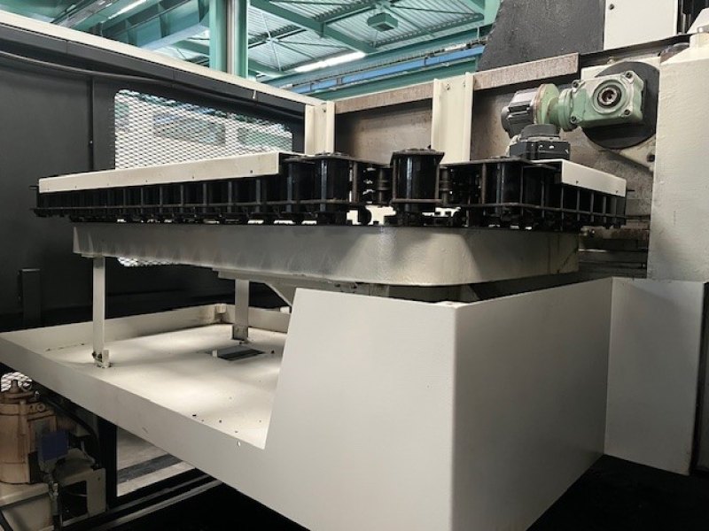 CNC Machining Center – MAZAK VTC 300 C – II