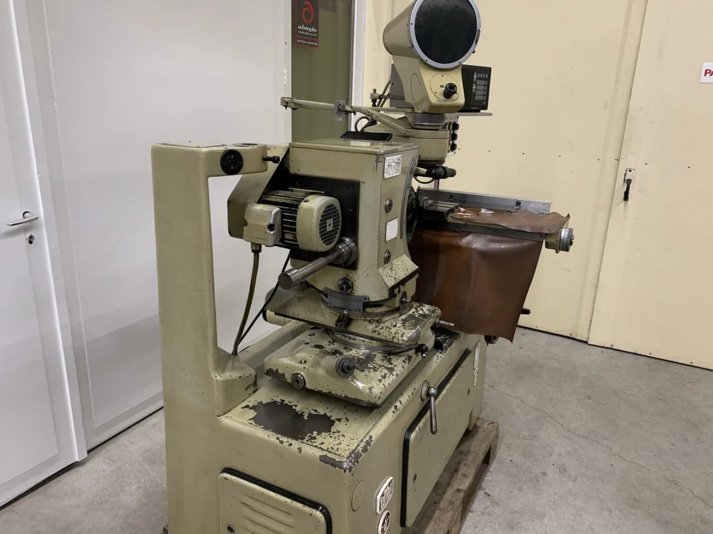 RECTIFIEUSE DE PROFIL OPTIQUE “MIKROMAT” TYPE SWPO 80 - 7
