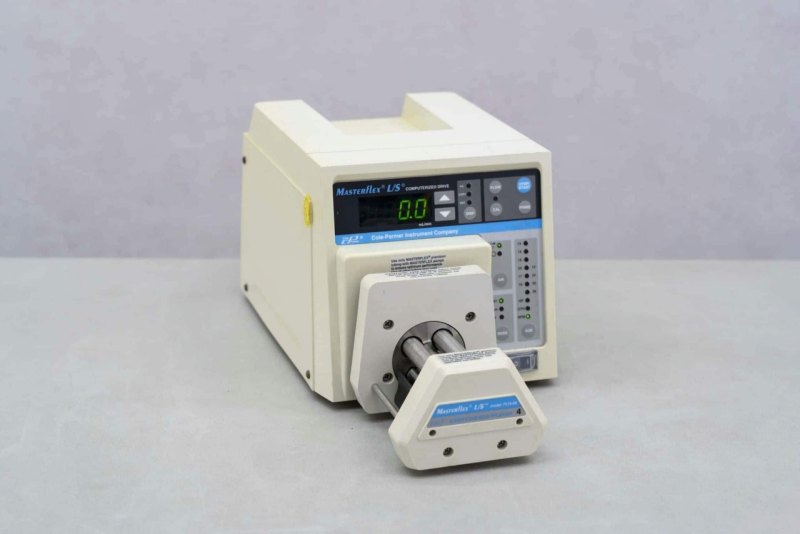 Cole-Parmer Masterflex L/S 7550-22 Peristaltische Pomp met 7519-06 Pompkop