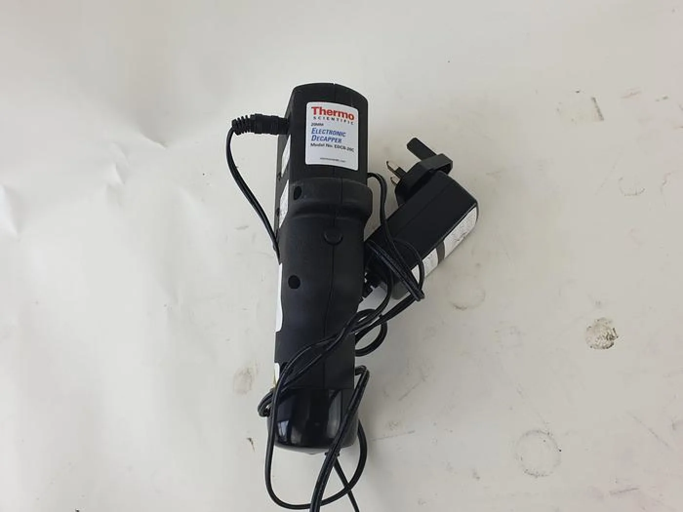 Thermo Scientific EDCB-20C Electronic Decapper - 1