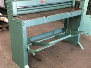 EDWARDS Treadle Guillotine 1220mm x 1.5mm - WNS - W. Neal Services Ltd