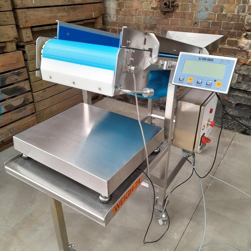 Sharp Incline Conveyor System with Scales