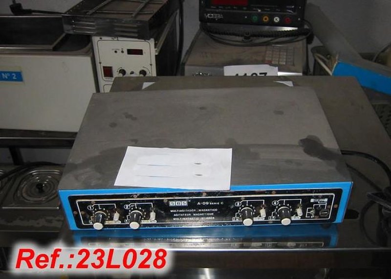EQUIPO DE CONTROL PARA 4 AGITADORES MAGNÉTICOS