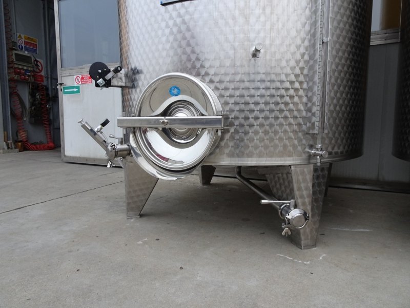 STAINLESS STEEL TANKS CAPACITY LITERS 5000 PNEUMATIC FLOATING LID CONICAL BOTTOM NEW EQUIPMENT