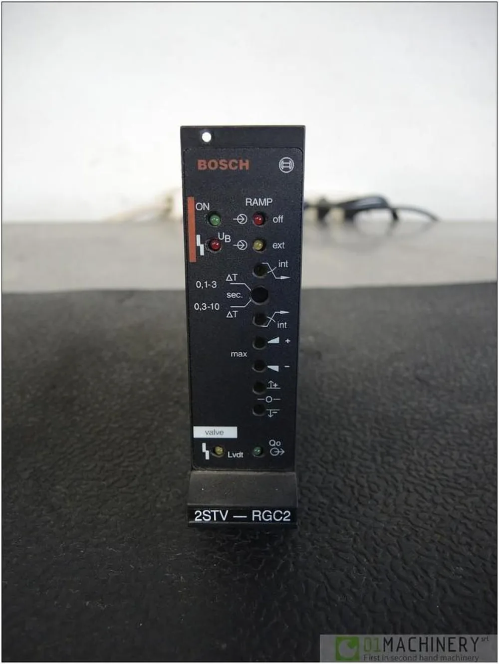 2000 BOSCH 0811405073 2STV RGC2 AI2227