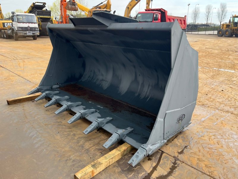 Bucket Doosan DL450-3 4700 l