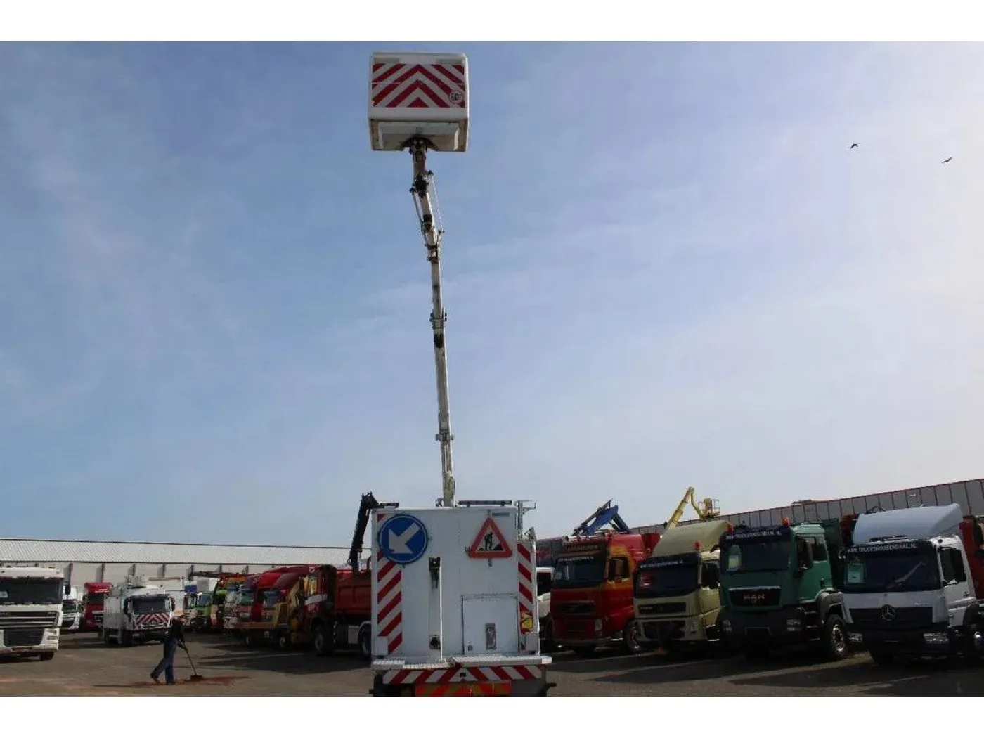 Iveco Eurocargo 120EL18 + COMET 14 METER + EURO 5 - 8