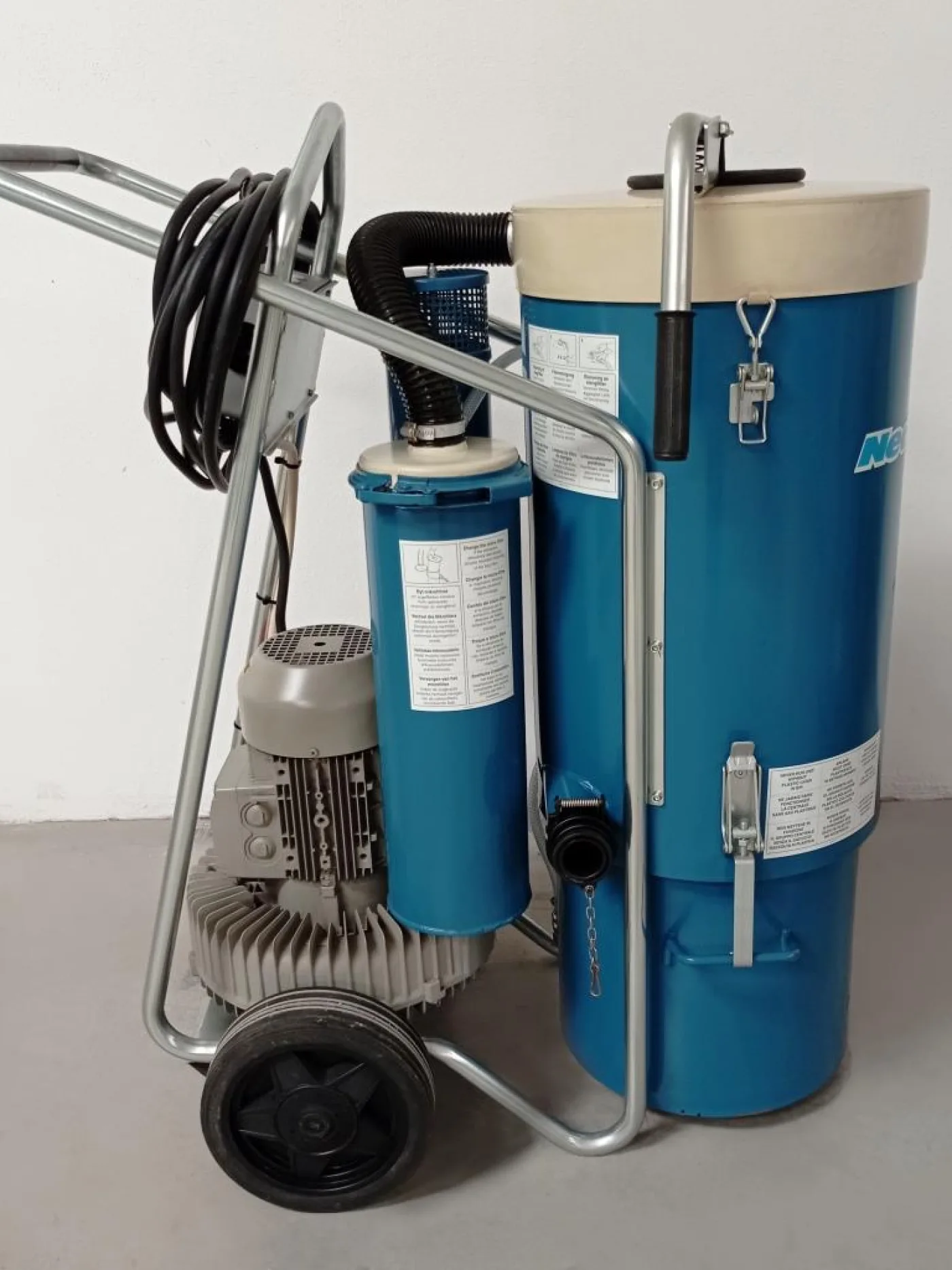 ASPIRAPOLVERE AD ALTO VUOTO – NEDERMAN – MOD. P30 - 3