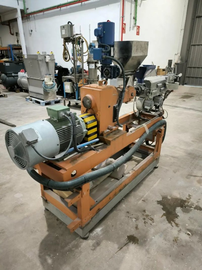 LEITRITZ EXTRUDER