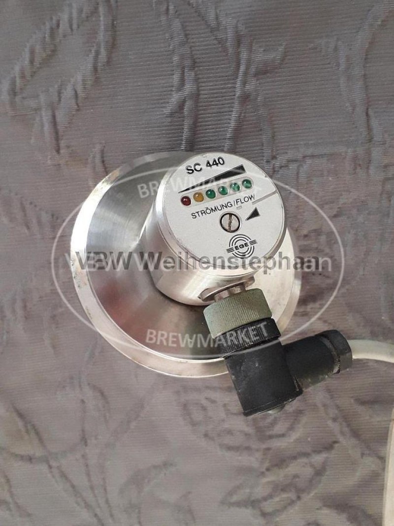 Flow controller