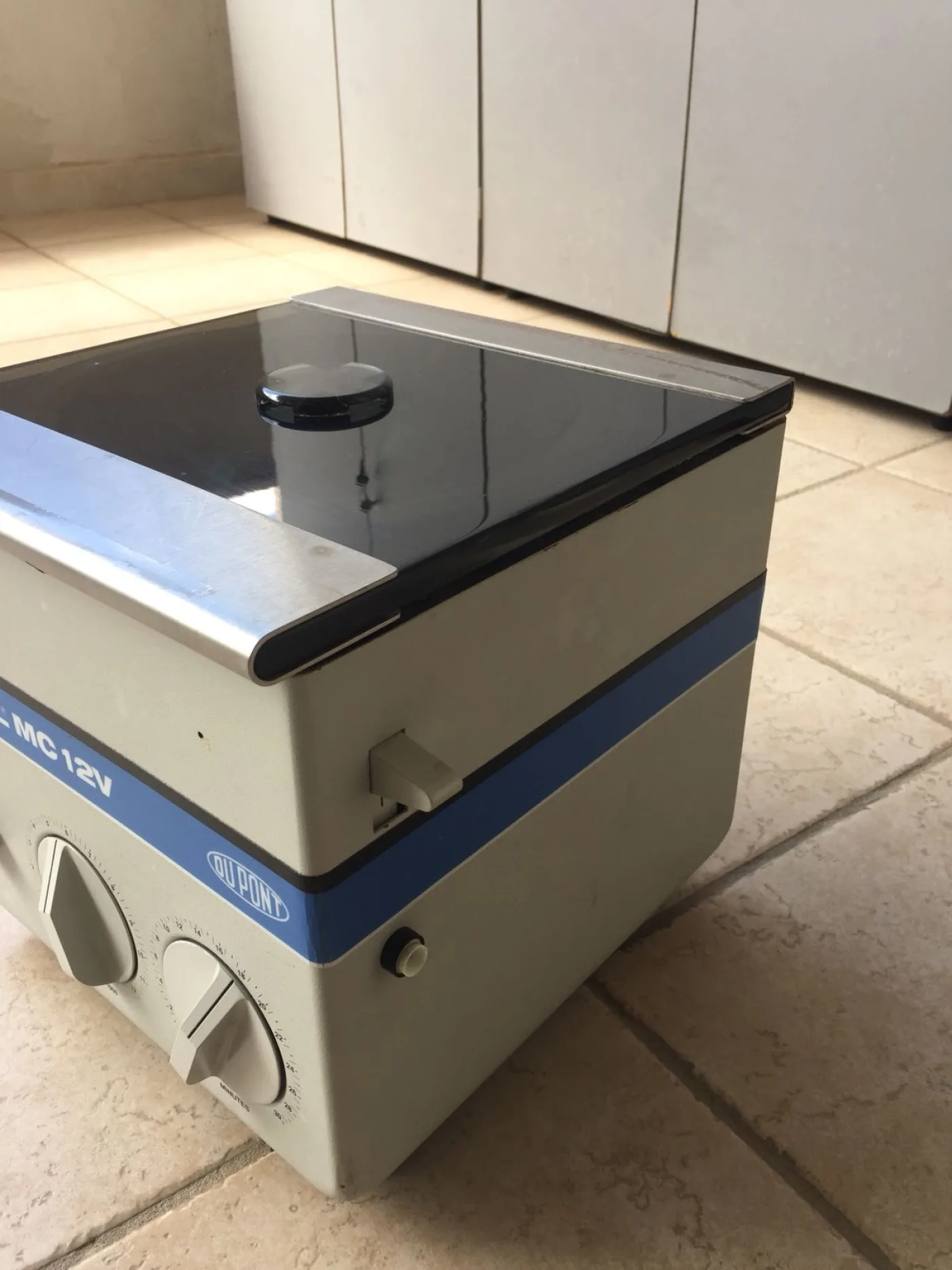MICROCENTRIFUGA DA BANCO – SORVALL MC 12V - 3