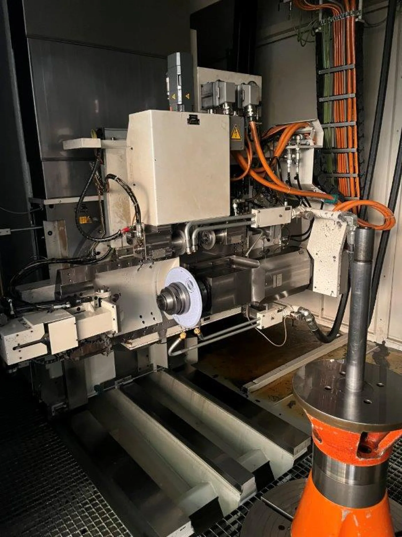 CNC Gear Grinding Machine – GLEASON PFAUTER P800G - 4