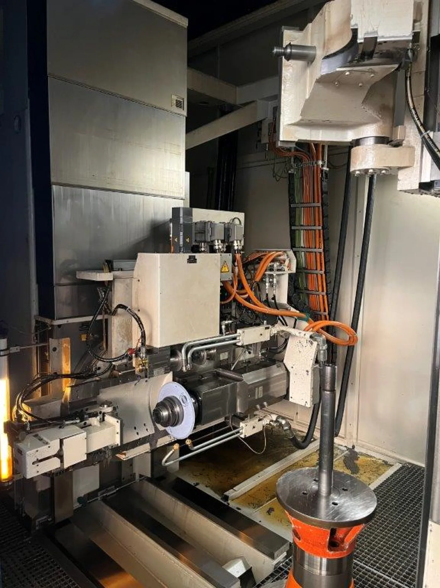 CNC Gear Grinding Machine – GLEASON PFAUTER P800G - 7