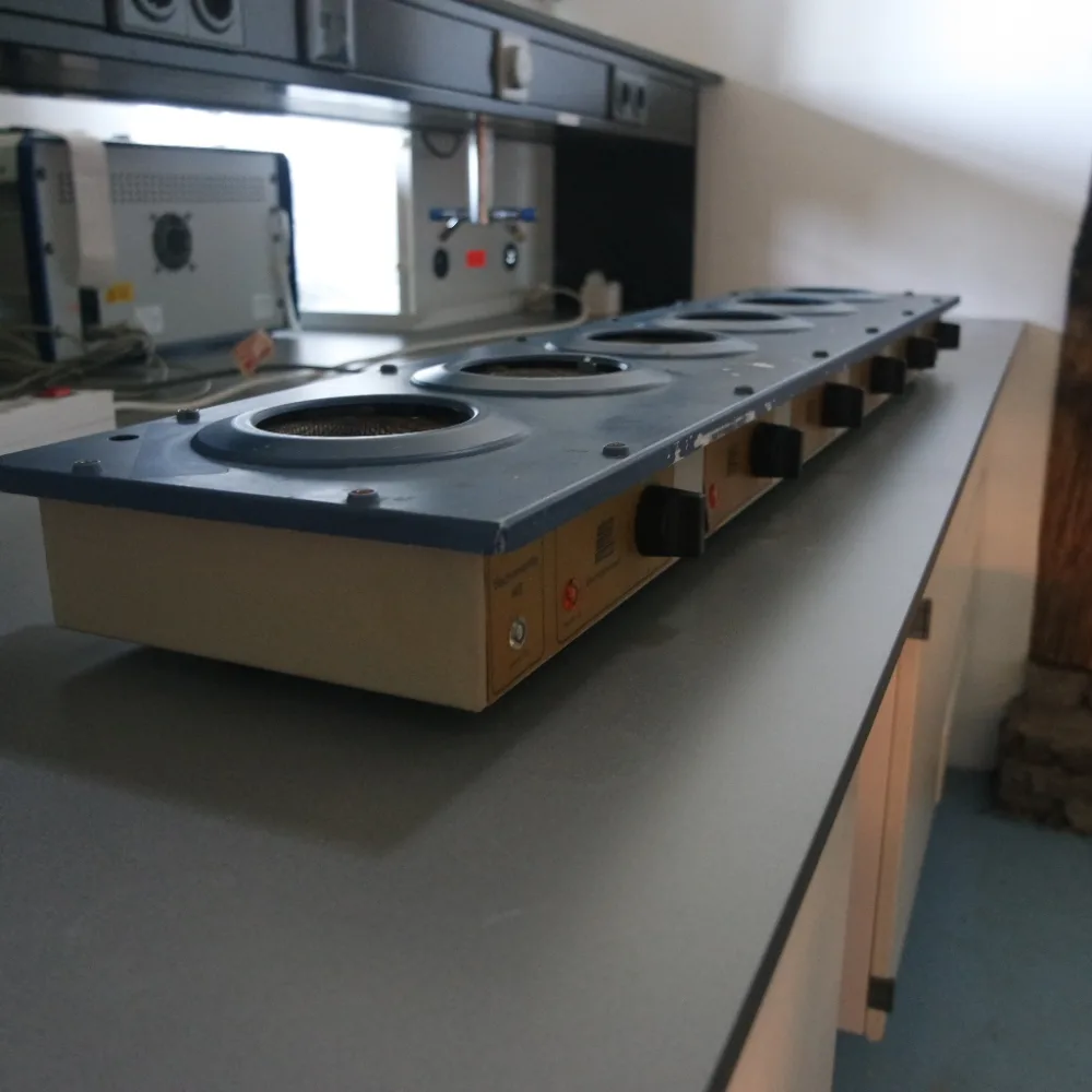 149- Used multi (extraction) heating mantle with six recesses - Electrothermal EME6