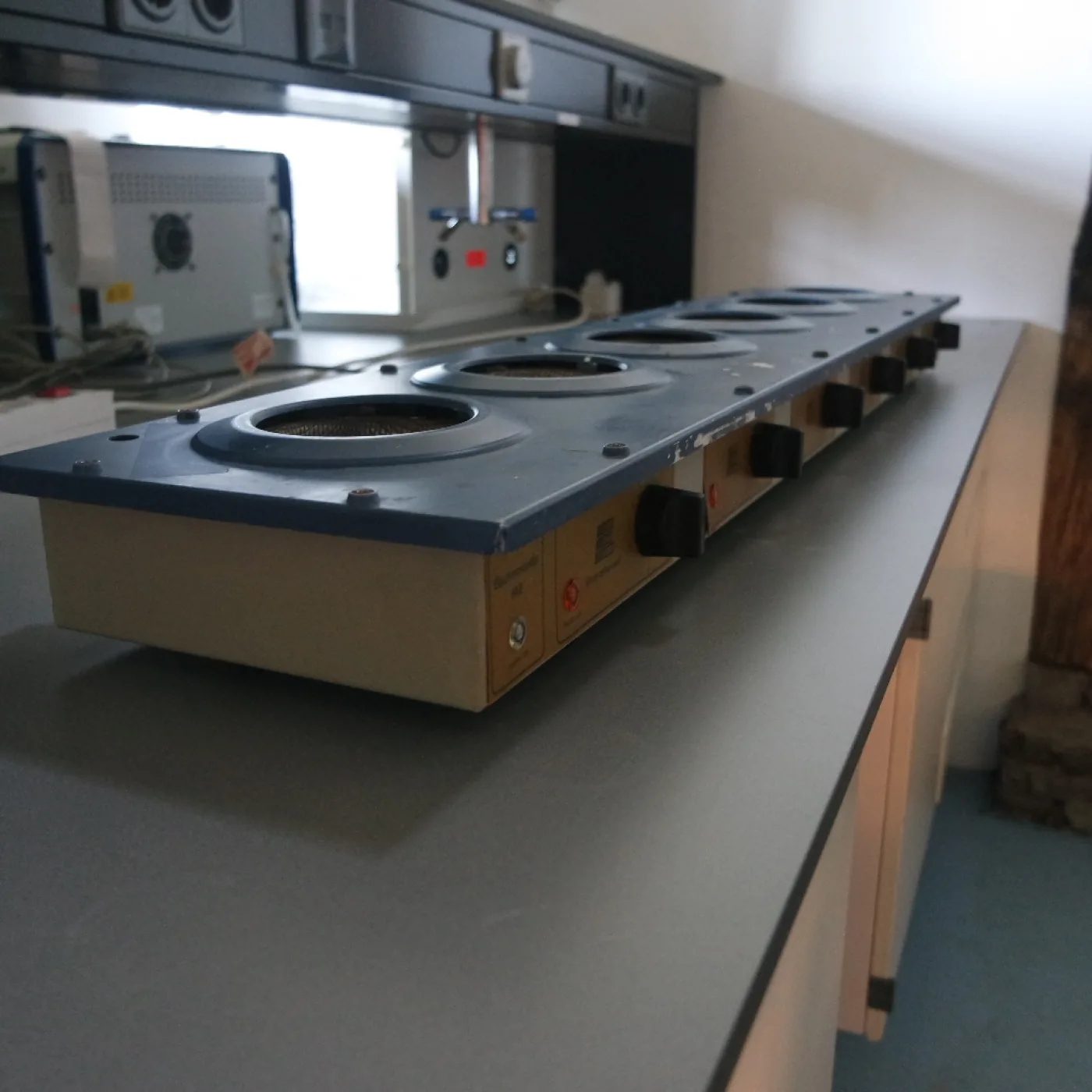 149- Used multi (extraction) heating mantle with six recesses - Electrothermal EME6 - 1