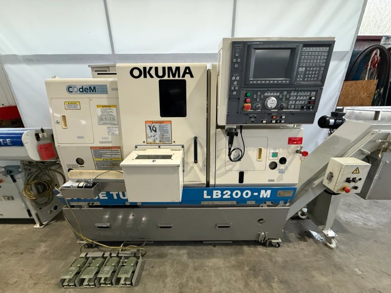 023340 - OKUMA LB 200 M