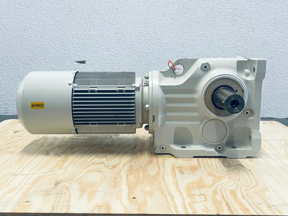 SEW Getriebemotor K77DT100LS4/BMG/HR/AS