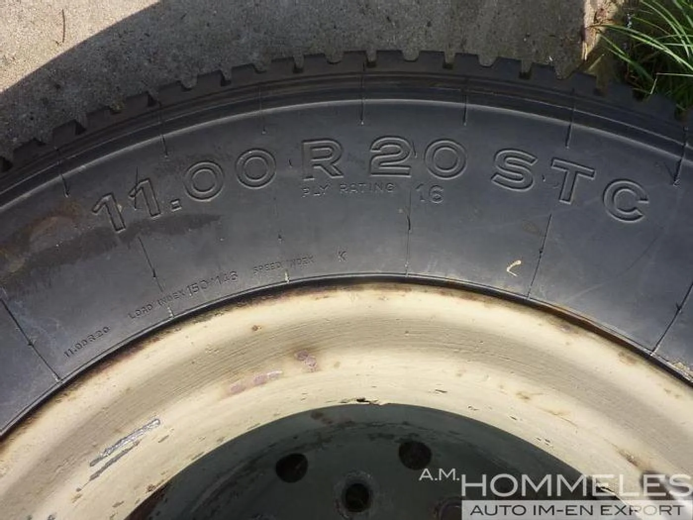 11.00r20 tire - 6