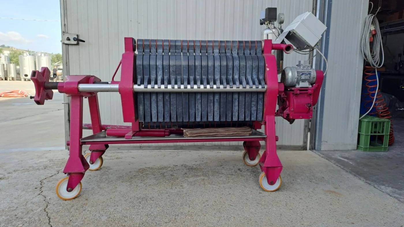 WINE LEES FILTER DAL CIN 20 PLATES, SECOND-HAND MACHINE - 6