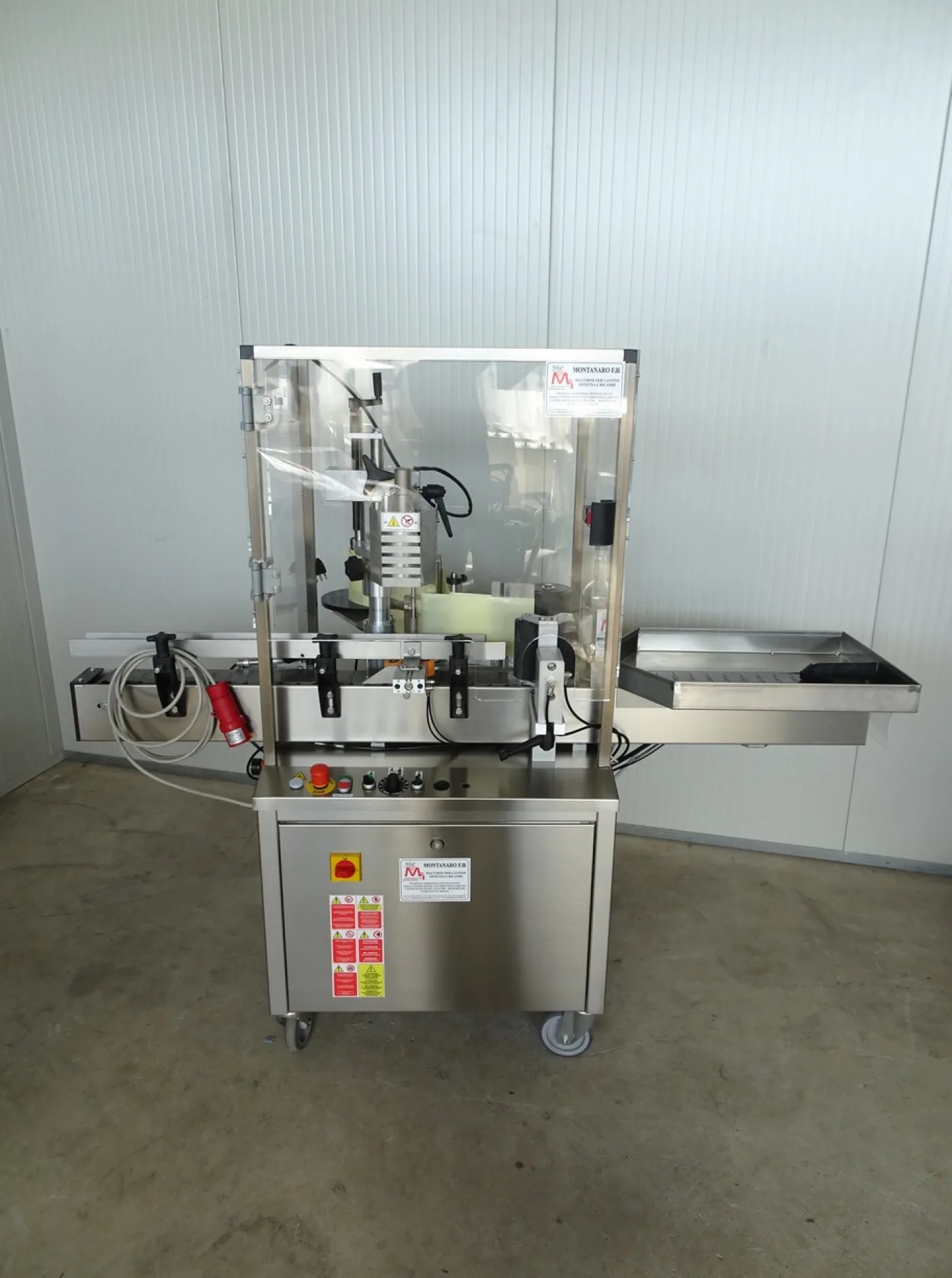 ONE STATION ADHESIVE LABELLING MACHINE FOR LABEL AND BACK ON THE SAME ROLL NEW MACHINE - 1