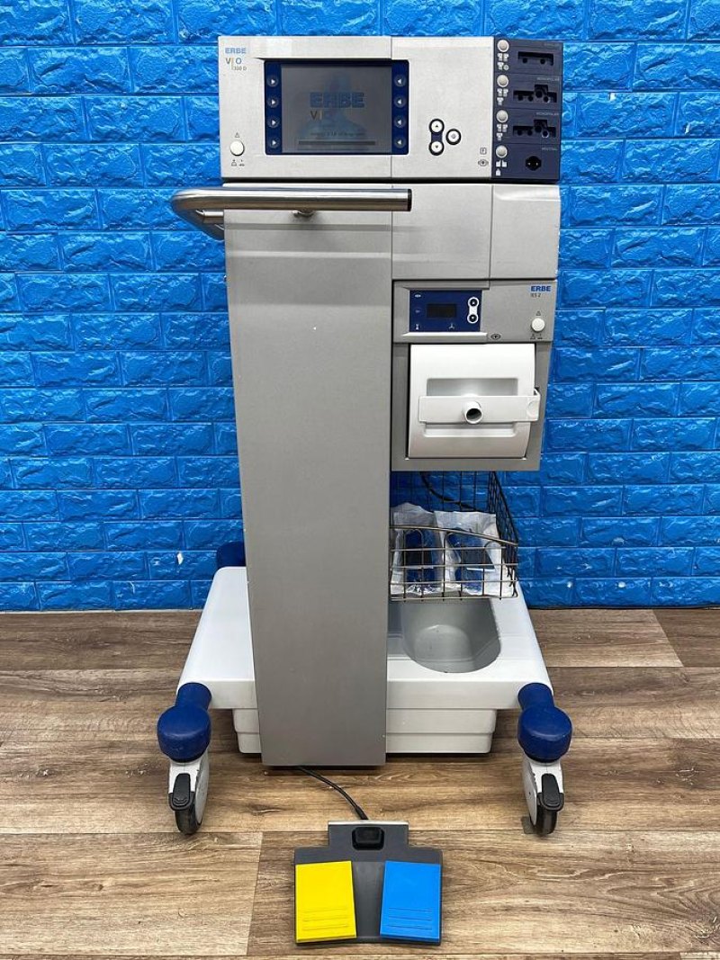 Erbe VIO 300D Includes Foot Switch, Erbe IES 2 Pump and ERBE user manual