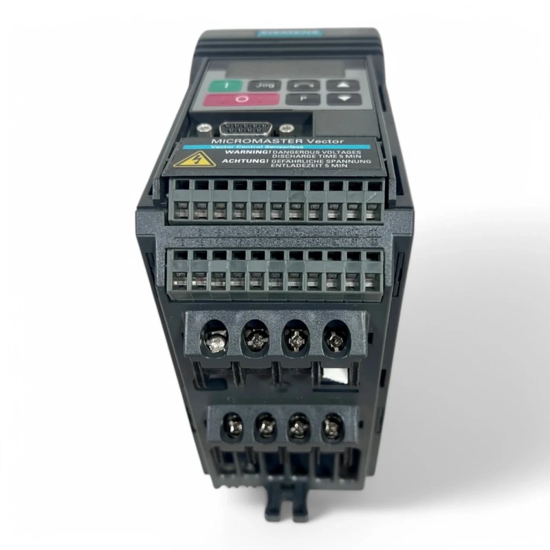 Siemens MICROMASTER Vector 6SE3213-6CA40 Frequenzumrichter