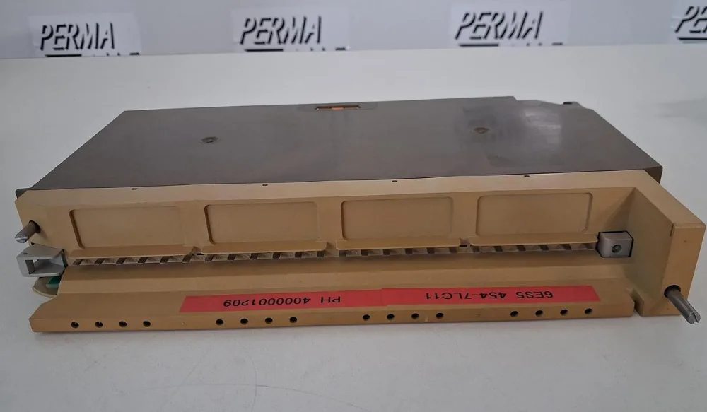 Siemens SIMATIC S5 6ES5 458-7LC11 Digital Output Module