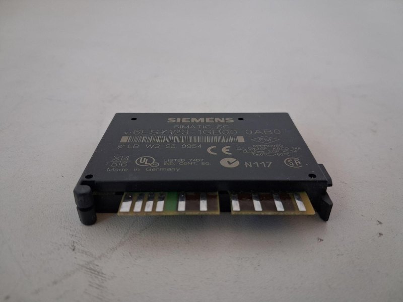 Siemens SIMATIC S7 6ES7132-1GB00-0AB0 Digital Output Modul
