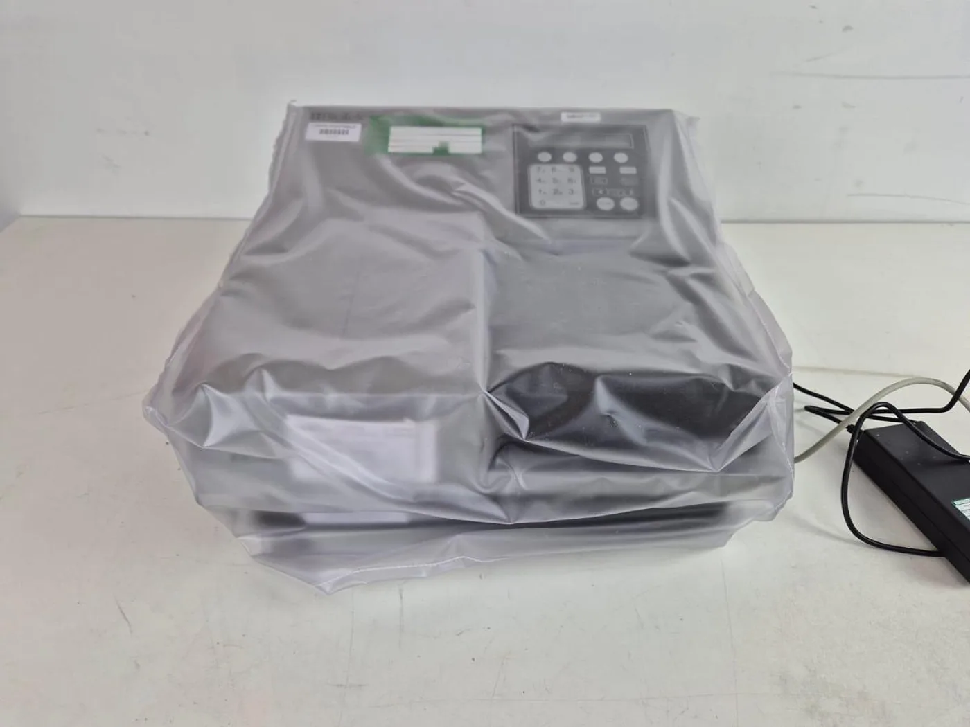 Biotek ELx808 Plate reader - 2