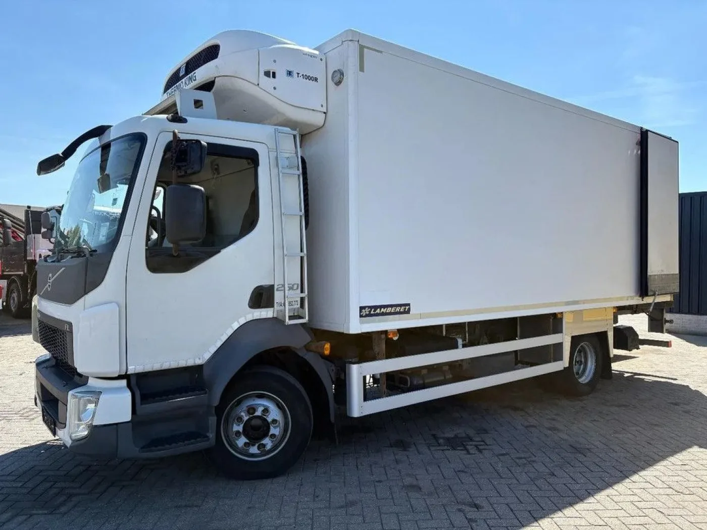 Volvo FL 12.250 + THERMO KING T-1000 R + EURO 6 + LOADLIFT - 3