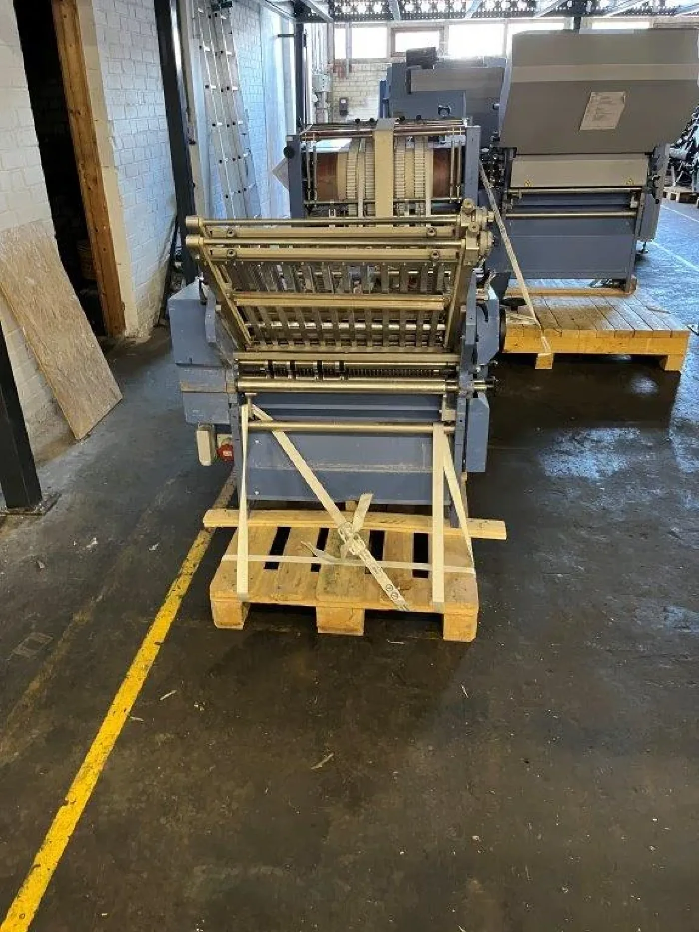 MBO T800/444 all buckle folding machine - 6