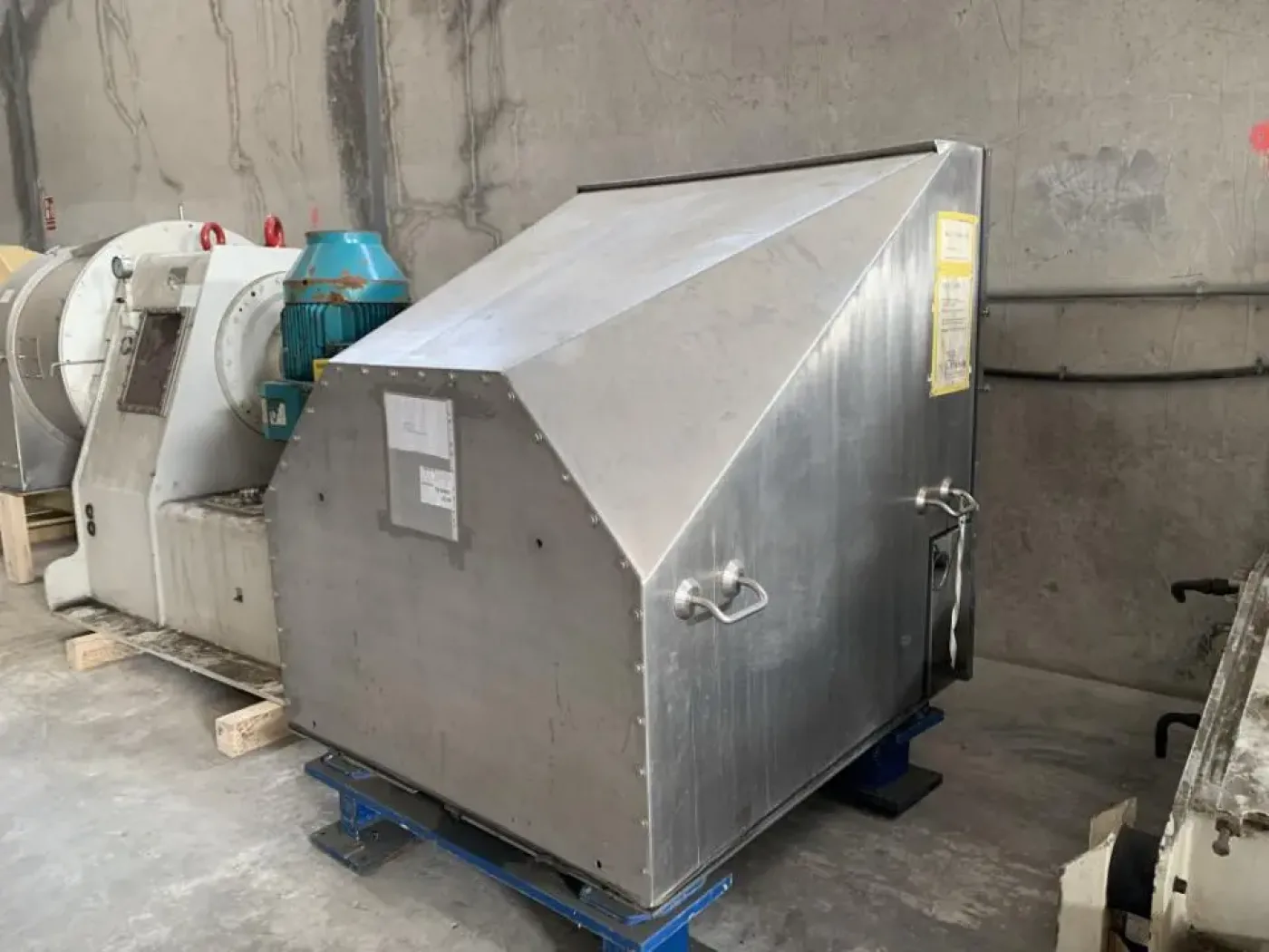 USED KRAUSS MAFFEI IN STAINLESS STEEL 316 HZ 630 Ph CENTRIFUGE - 7