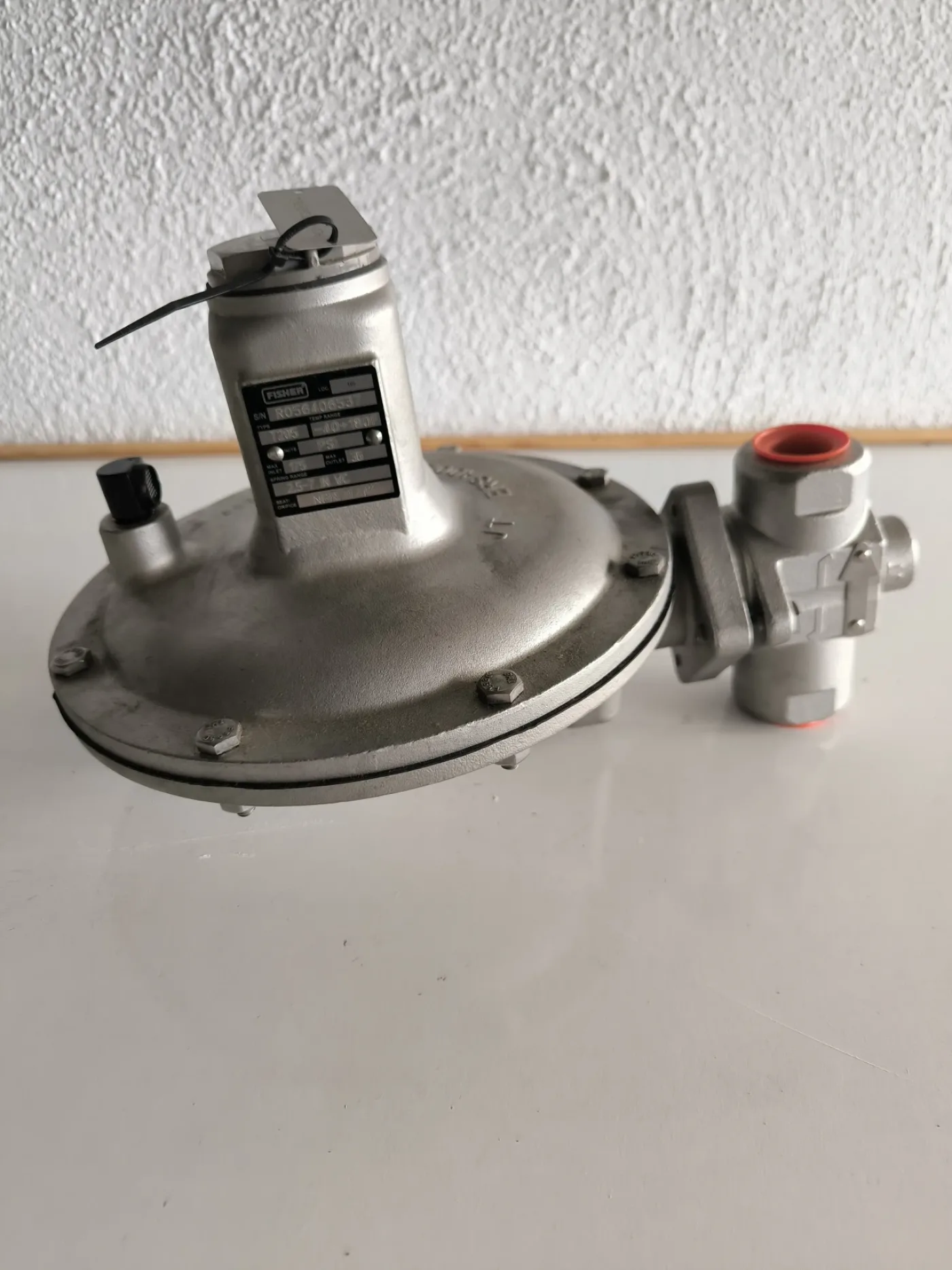 FISHER T205 TANK INERT GAS REGULATOR - 1