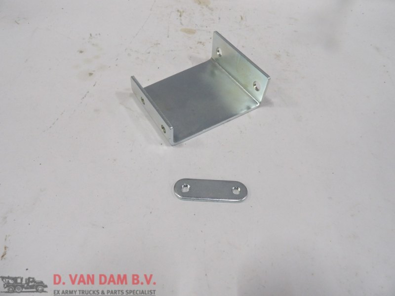Beugel claxon tegen vuurwand