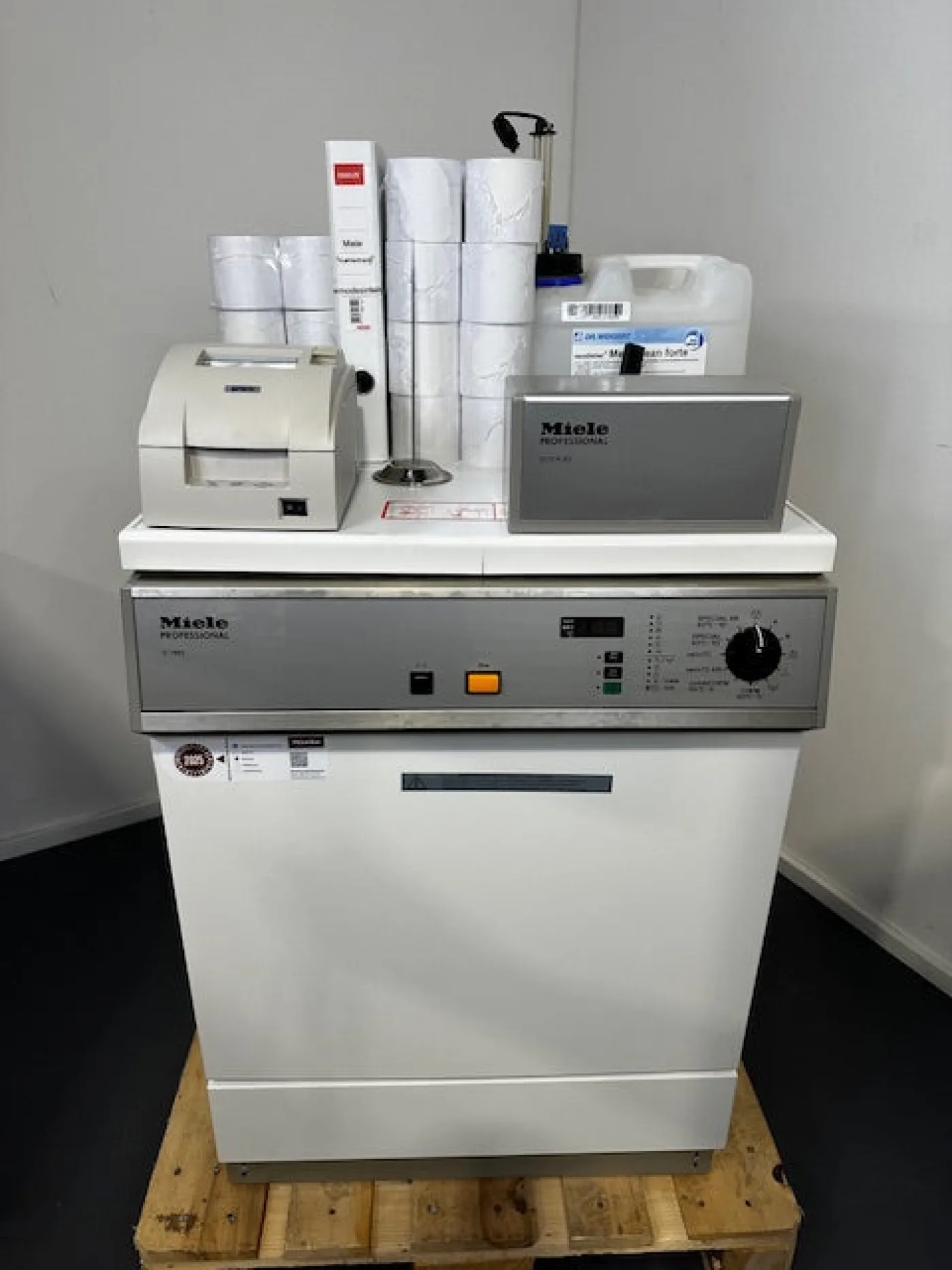 Miele G-7882 Desinfektor - 1